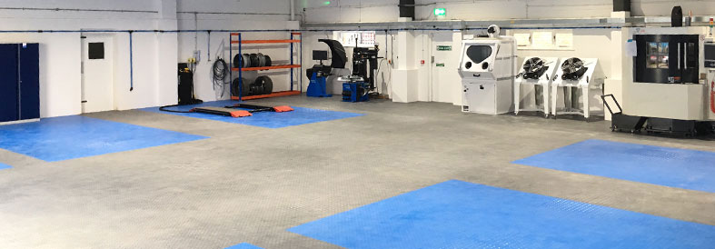 Industrial floor tiles for your warehouse